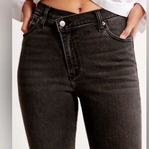 Abercrombie & Fitch Jeans 90s Slim Straight Ultra High Rise Size 28 x short